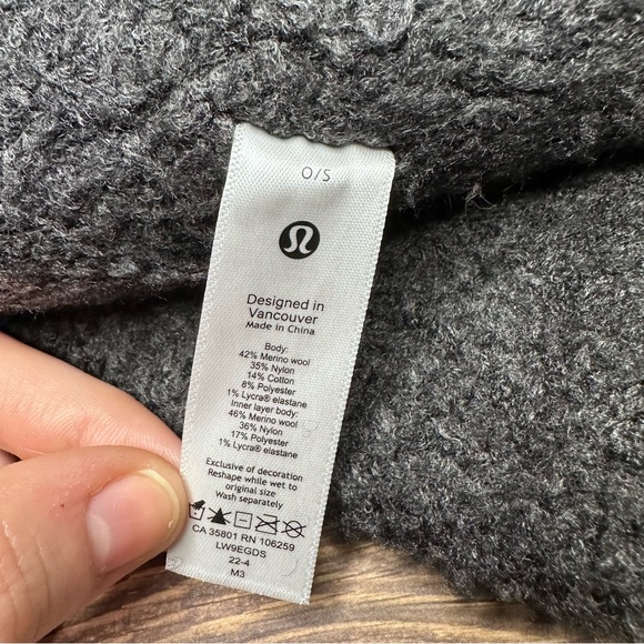 NWT Lululemon Ombre Knit Textured Ear Warmer ONE SIZE (Black Grey) - Picture 8 of 10